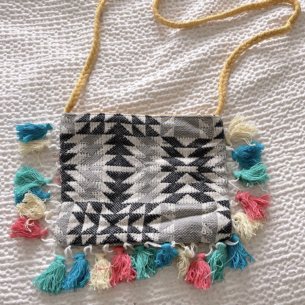 ROXY Tassel Cross Body Purse Handbag Tote